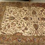 914 4232 ORIENTAL RUG